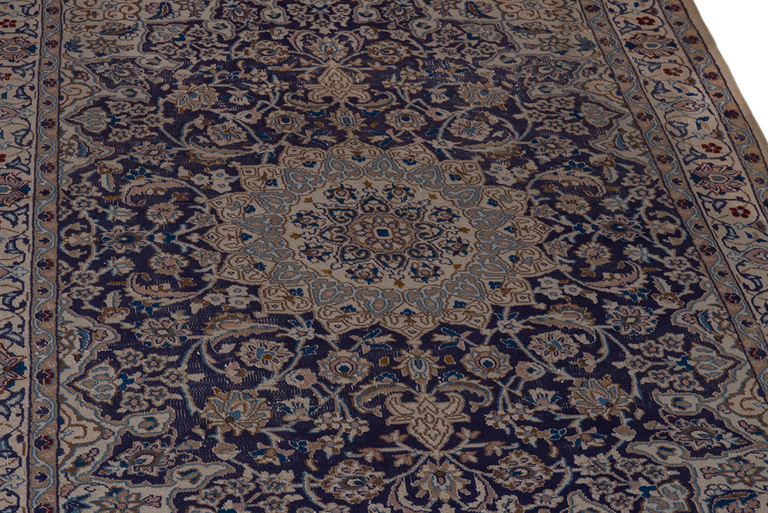 5520 Nain Handmade Persian Rug
