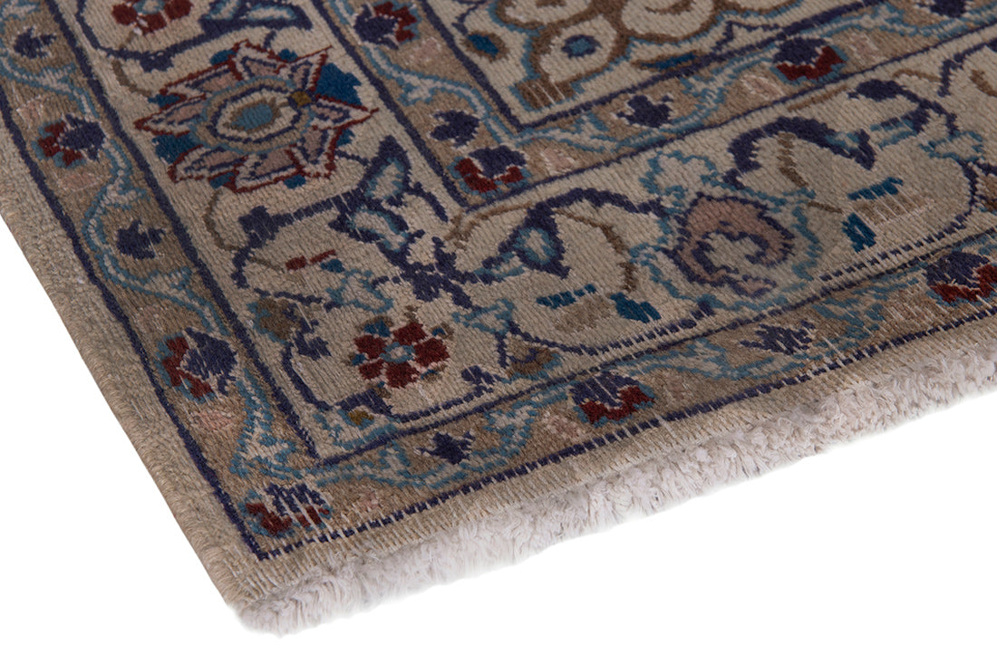 5520 Nain Handmade Persian Rug