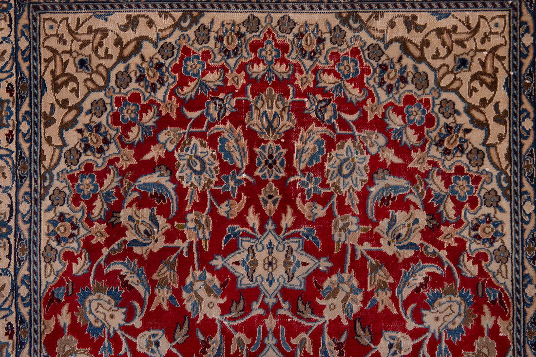 5528 Nain Handmade Persian Rug