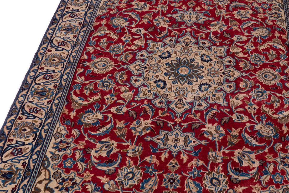 5528 Nain Handmade Persian Rug