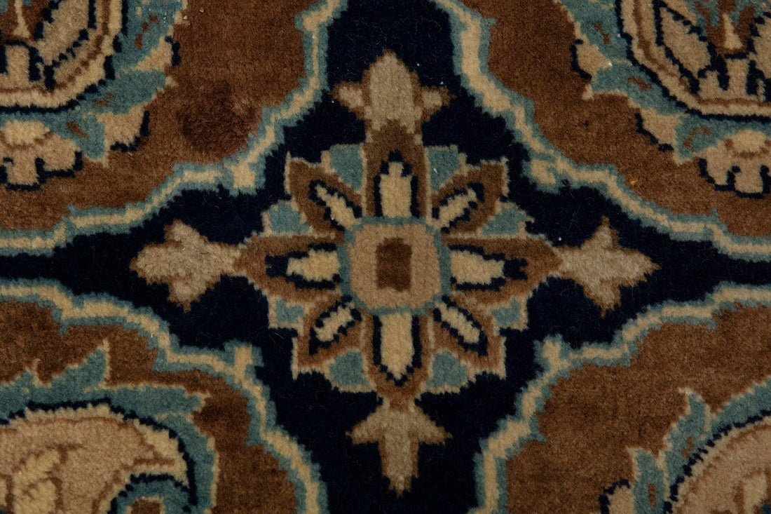 5563 Nain Handmade Persian Rug