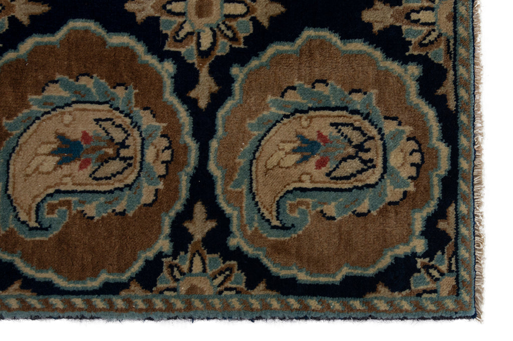 5563 Nain Handmade Persian Rug