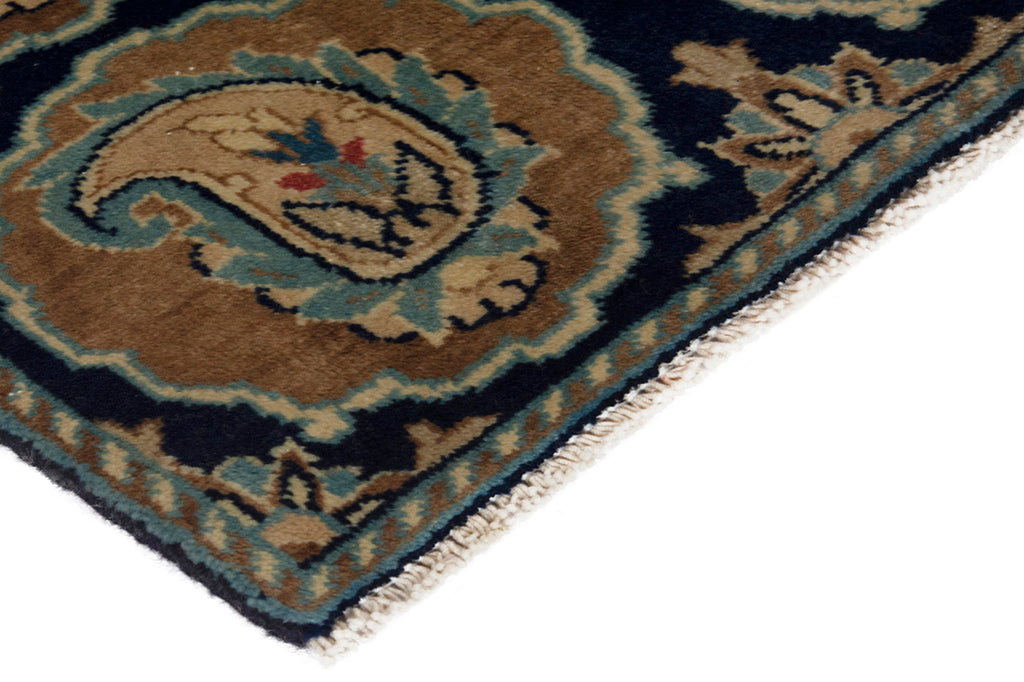 5563 Nain Handmade Persian Rug