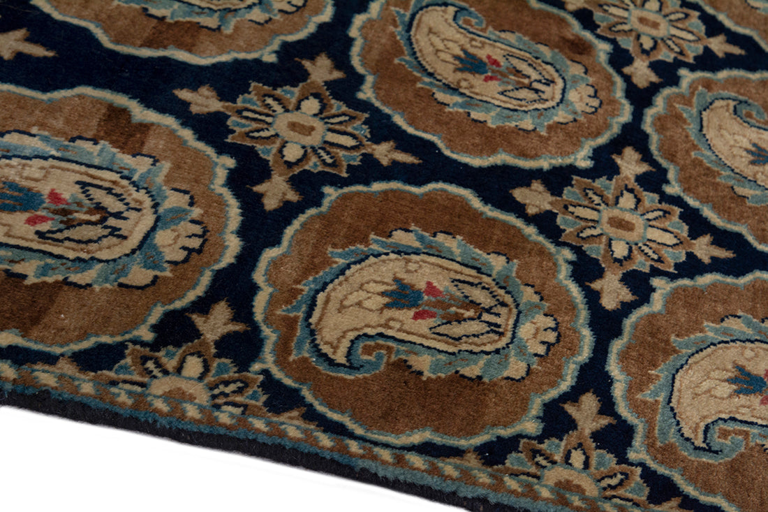 5563 Nain Handmade Persian Rug