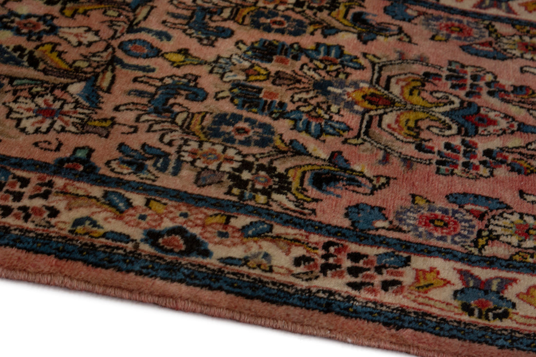 5570 Sarouk Handmade Persian Rug