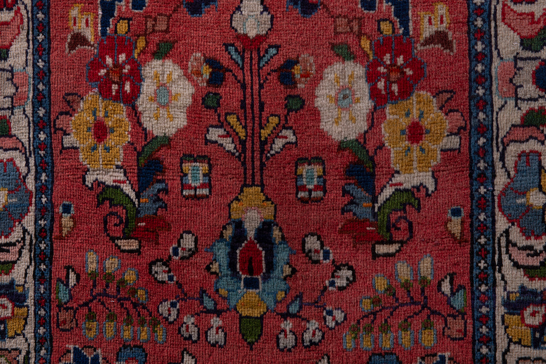 5582 Sarouk Handmade Persian Rug
