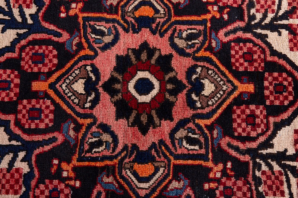 5595 Bakhtiari Handmade Persian Rug