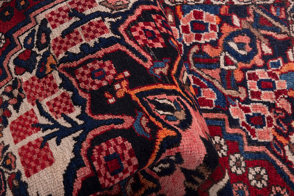 5595 Bakhtiari Handmade Persian Rug