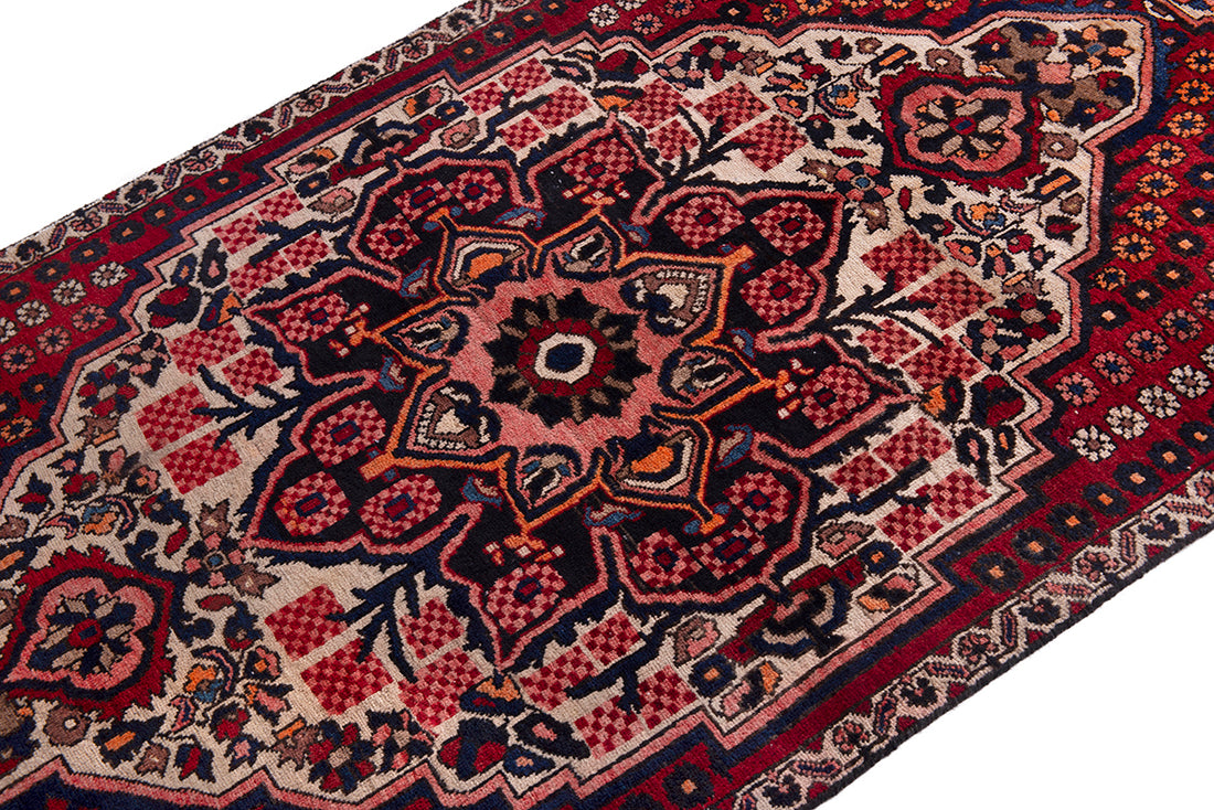 5595 Bakhtiari Handmade Persian Rug