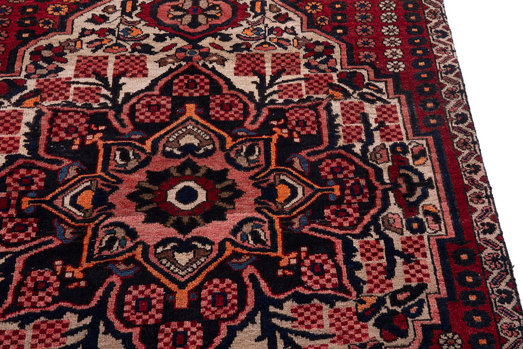 5595 Bakhtiari Handmade Persian Rug