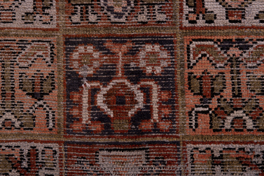 5622 Bakhtiari Handmade Persian Rug