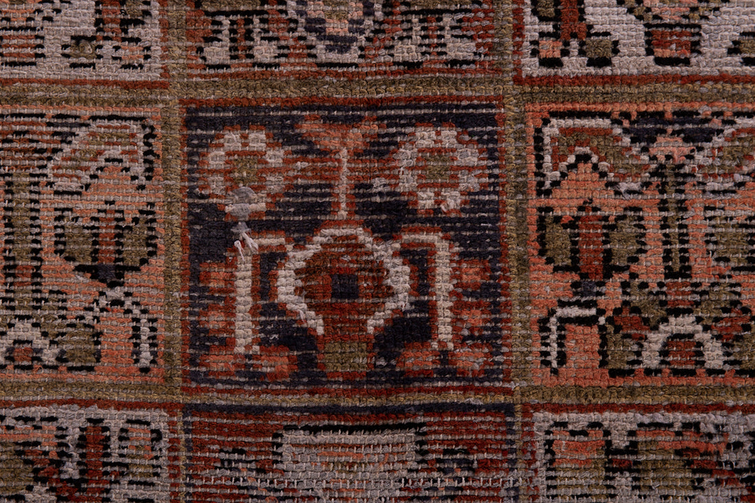 5622 Bakhtiari Handmade Persian Rug