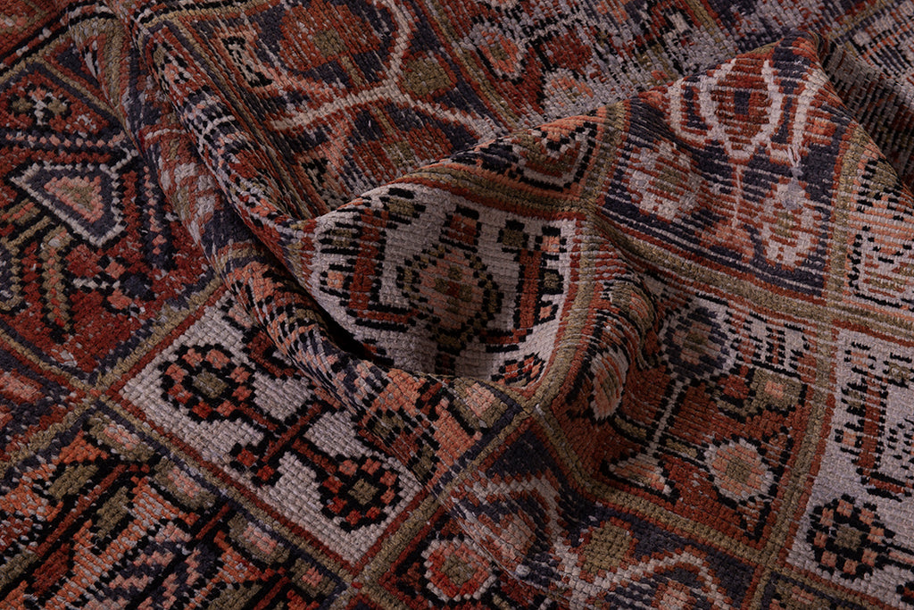 5622 Bakhtiari Handmade Persian Rug