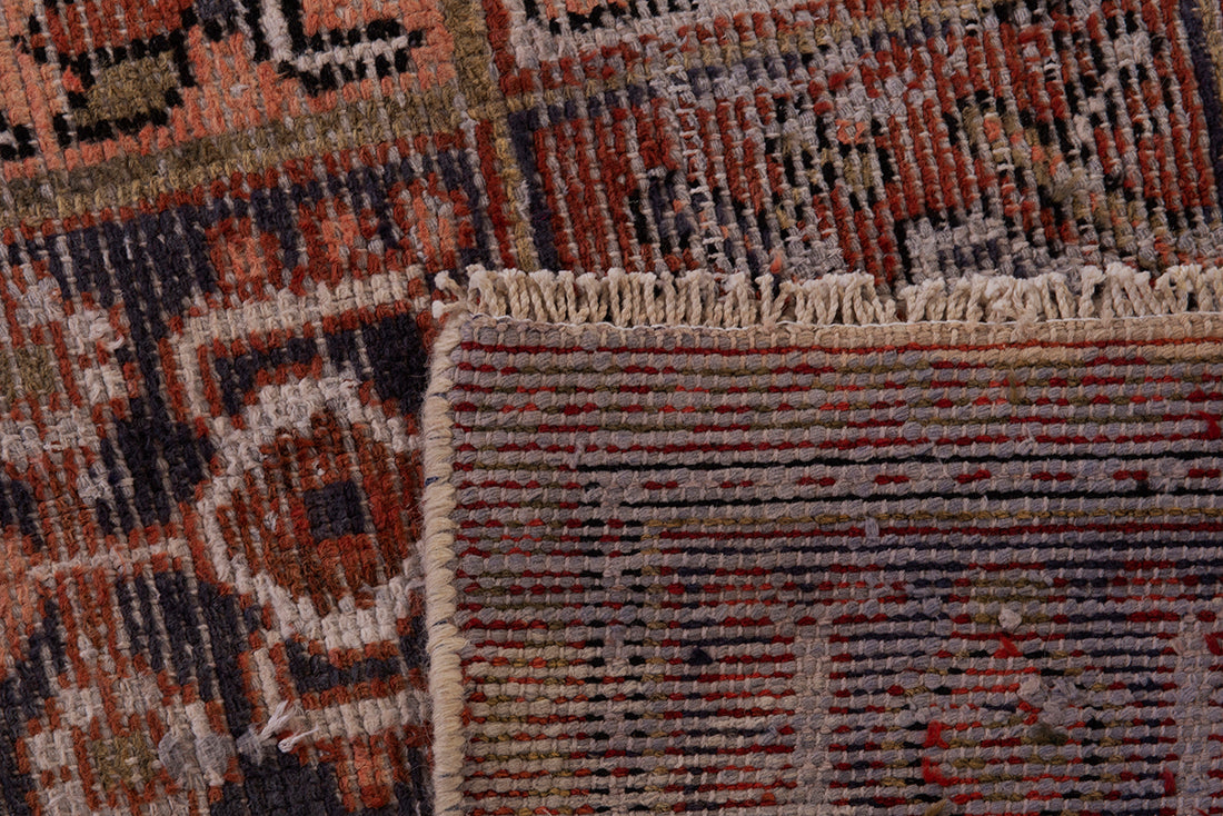 5622 Bakhtiari Handmade Persian Rug
