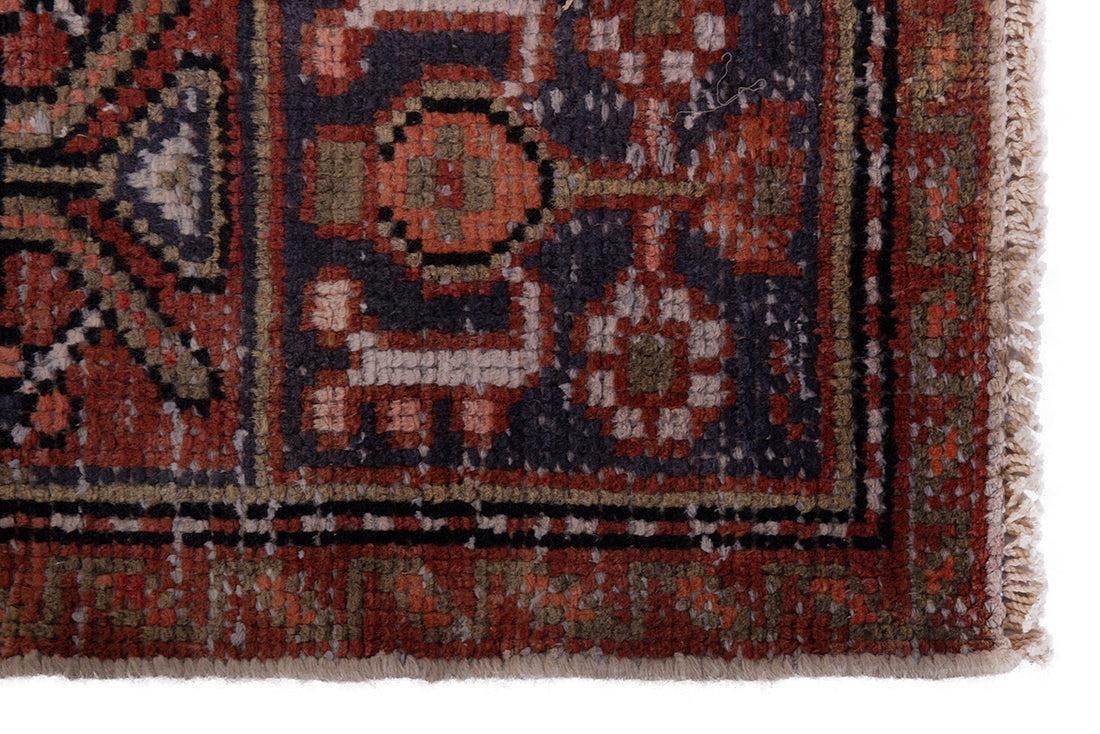 5622 Bakhtiari Handmade Persian Rug