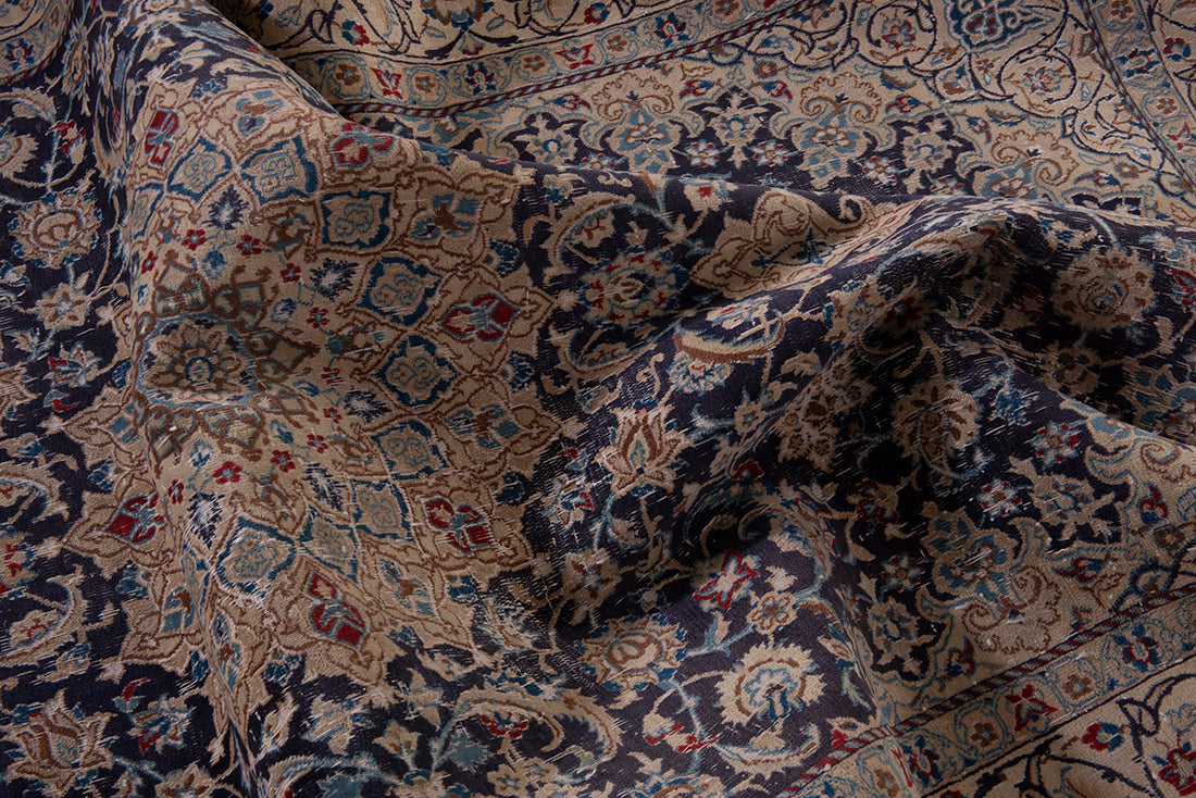 5640 Nain Handmade Persian Rug