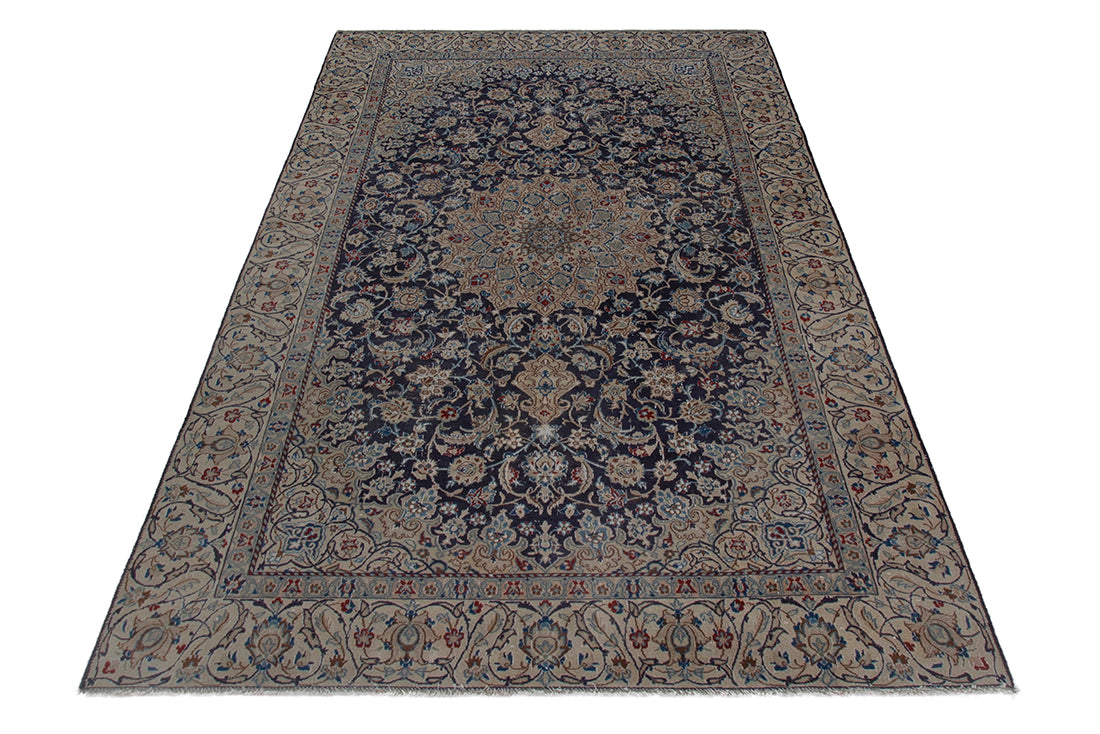 5640 Nain Handmade Persian Rug