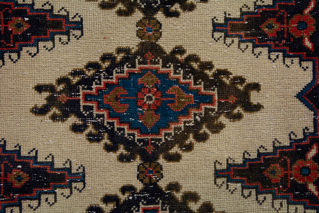 5643 Vist Handmade Persian Rug