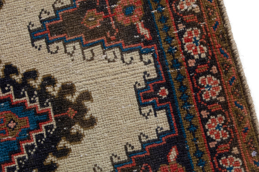 5643 Vist Handmade Persian Rug