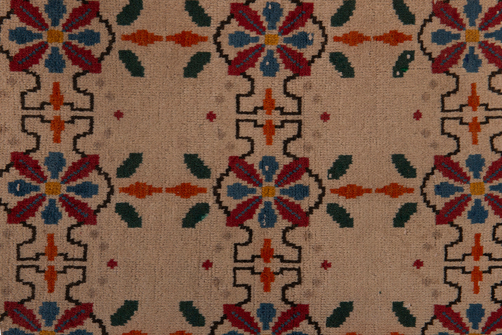 5677 Shiraz Handmade Persian Rug