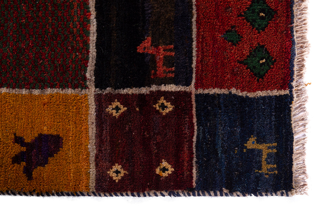 5682 Gabbeh Handmade Persian Rug