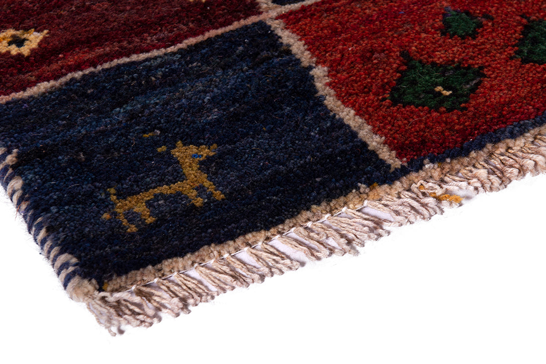 5682 Gabbeh Handmade Persian Rug