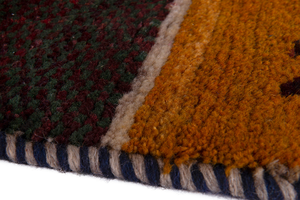 5682 Gabbeh Handmade Persian Rug