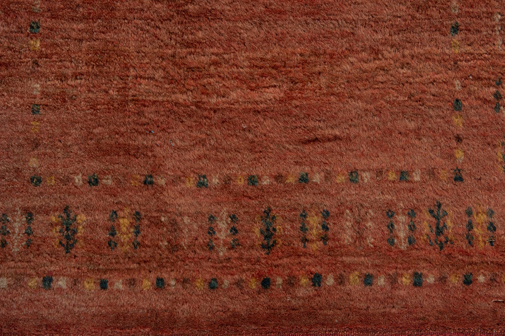 5691 Gabbeh Handmade Persian Rug