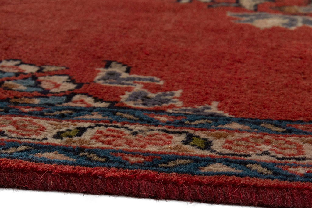 5697 Sarouk Handmade Persian Rug
