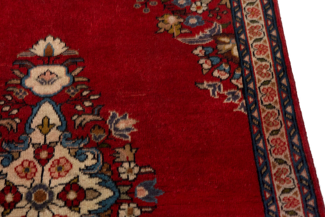 5697 Sarouk Handmade Persian Rug