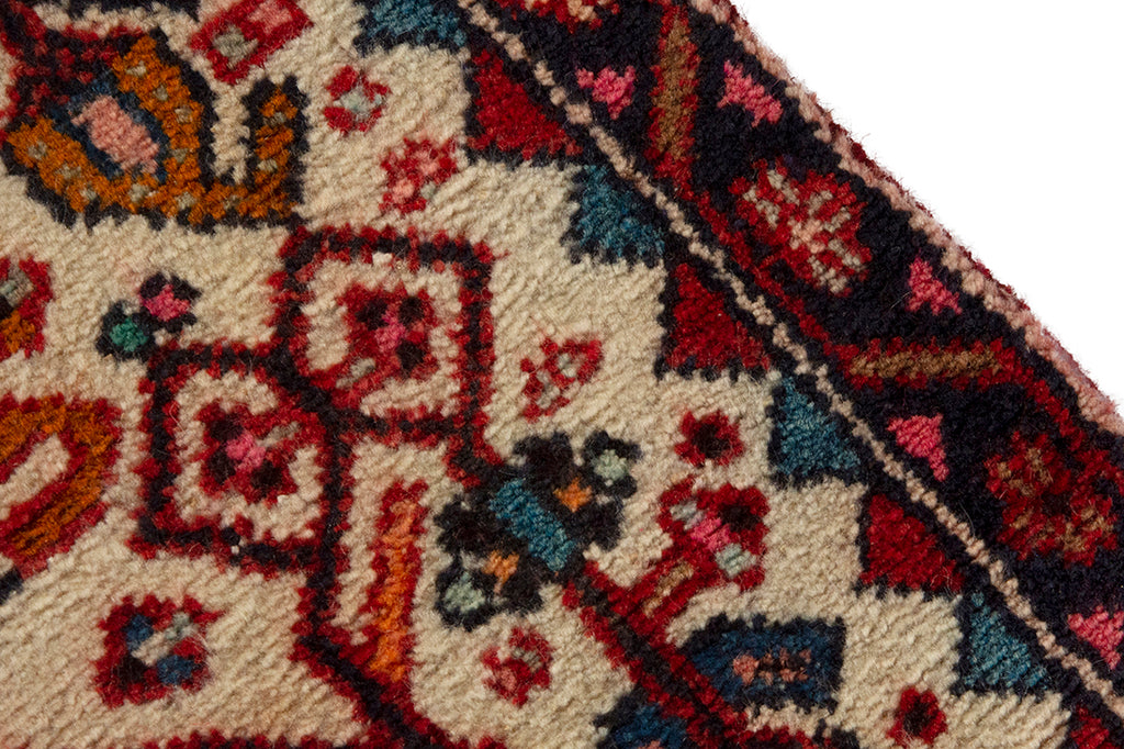 5698 Hamedan Handmade Persian Rug