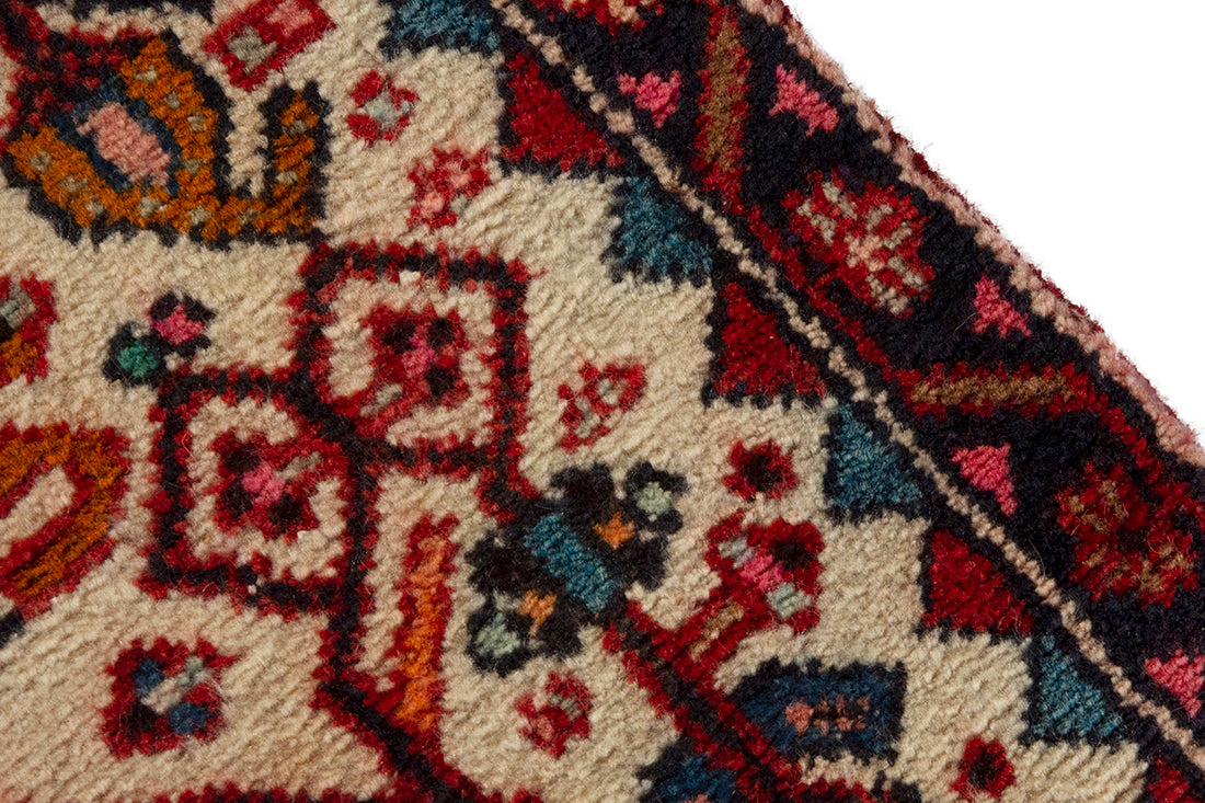 5698 Hamedan Handmade Persian Rug