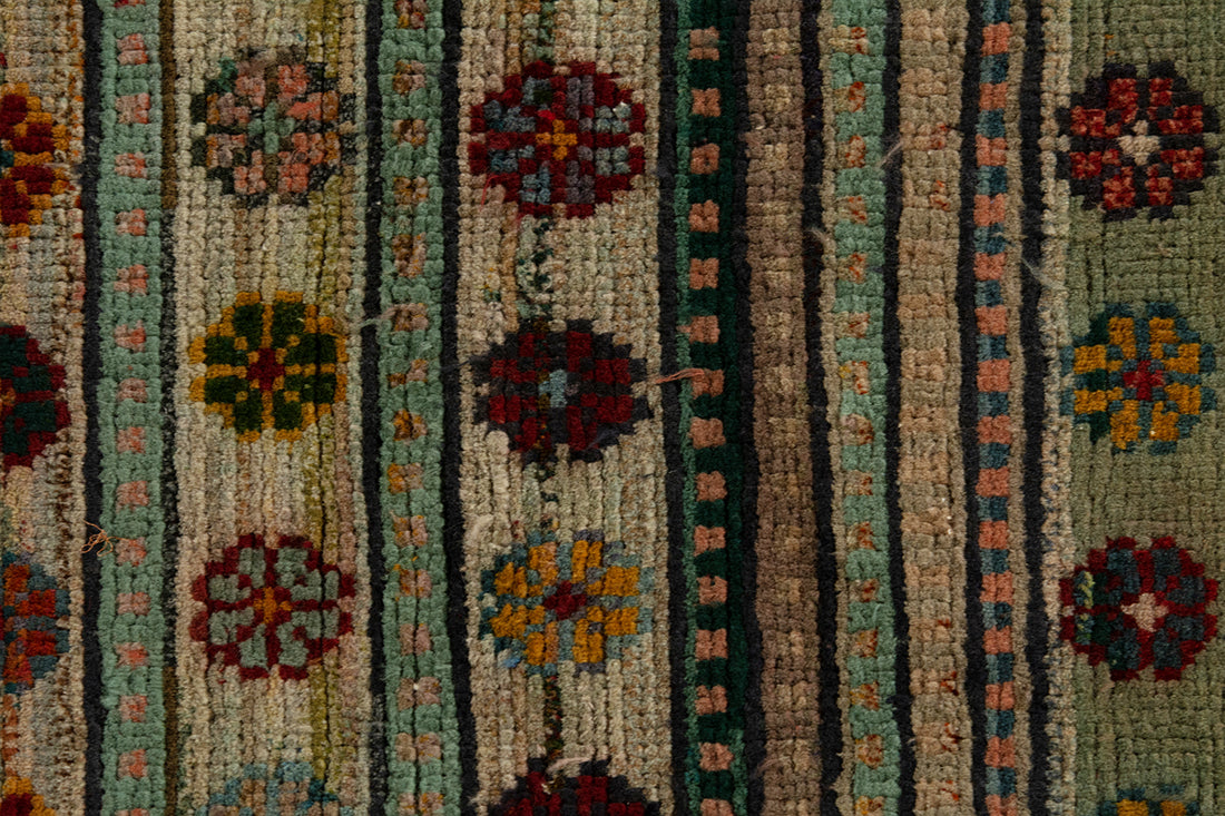 5707 Gabbeh Handmade Persian Rug