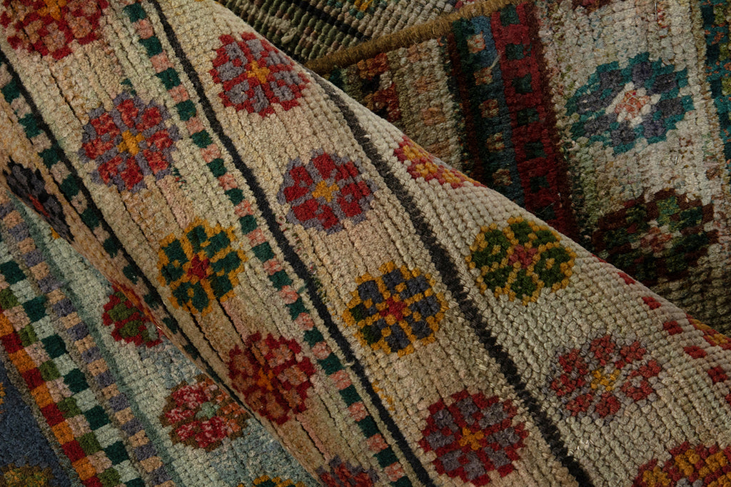 5707 Gabbeh Handmade Persian Rug
