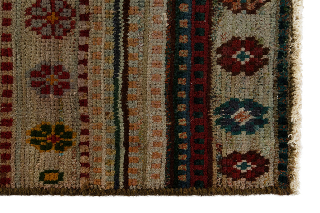 5707 Gabbeh Handmade Persian Rug